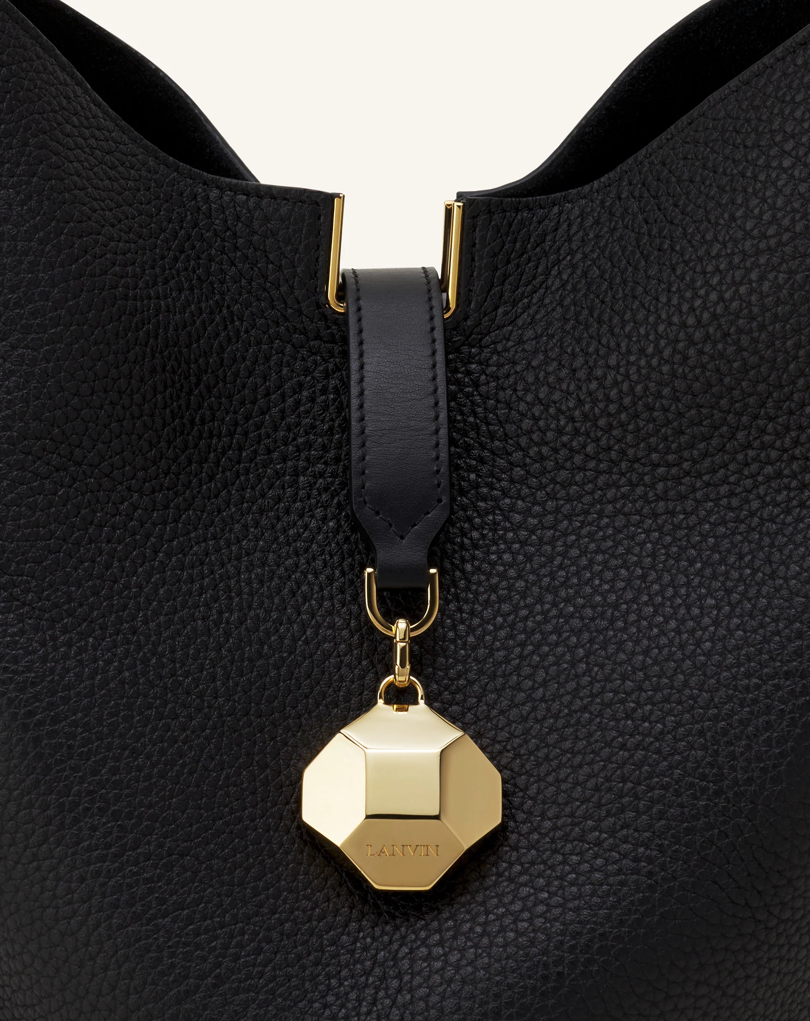 CATCH BY LANVIN BUCKET BAG IN GRAINED LEATHER - Image 8
