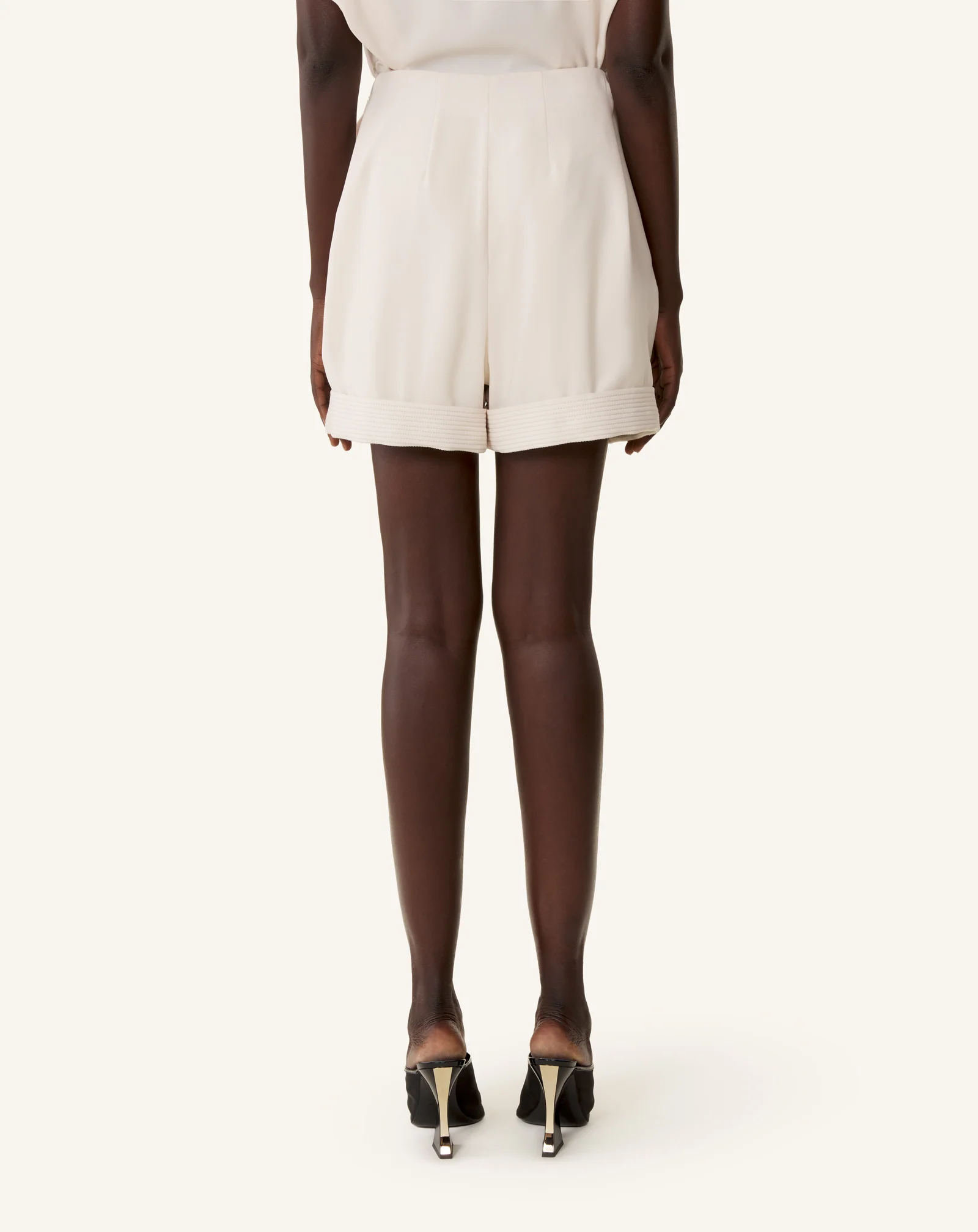 CREPE PLEATED SHORTS - Image 4