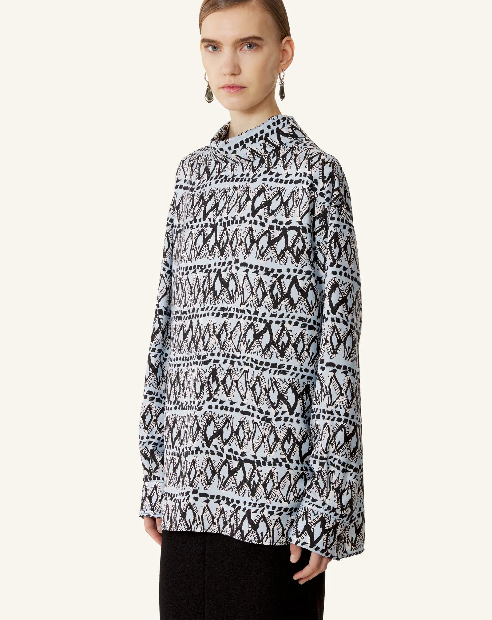 HIGH-NECK PRINTED SILK TOP - Image 3